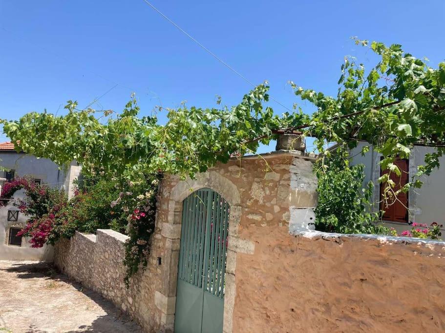 Sergios Village House خانيا المظهر الخارجي الصورة